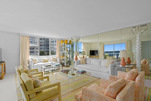 2800 N Flagler Drive #404, West Palm Beach