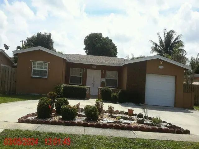 4506 Nw 39th Street, Lauderdale Lakes