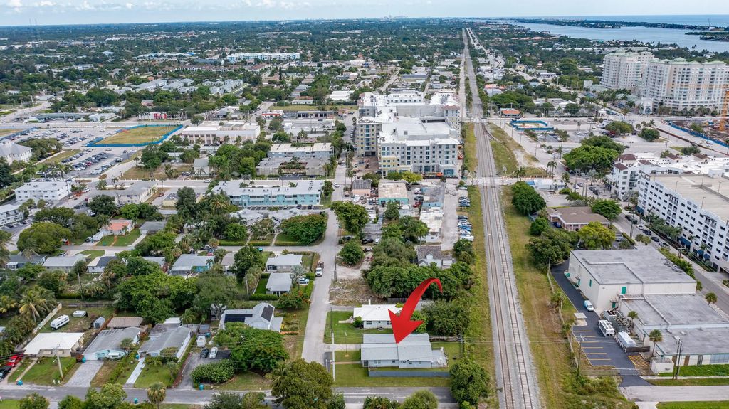 222 Se 3rd Street, Boynton Beach