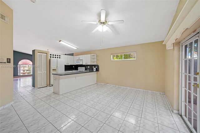 5 of 25 - 3201 W 76th Street, Hialeah, FL