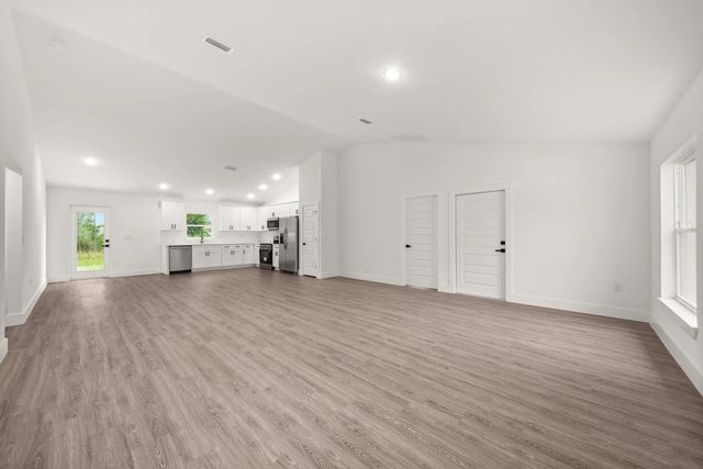 5 of 32 - 5507 Sopera Drive, Sebring, FL