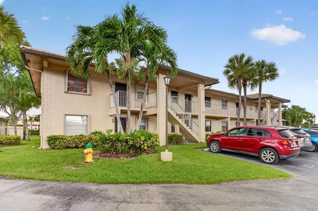 5540 Lakeside Drive #102, Margate