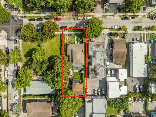 1121 Nw 5th Street, Miami