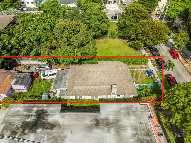 2 of 6 - 1121 Nw 5th Street, Miami, FL