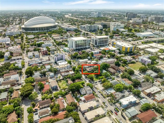 4 of 6 - 1121 Nw 5th Street, Miami, FL