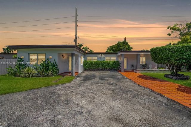 400 Central Boulevard, Miami