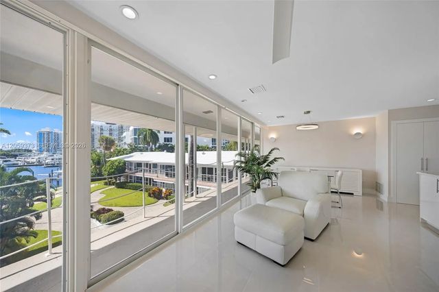 3 of 35 - 1124 Seminole Drive #4f, Fort Lauderdale, FL