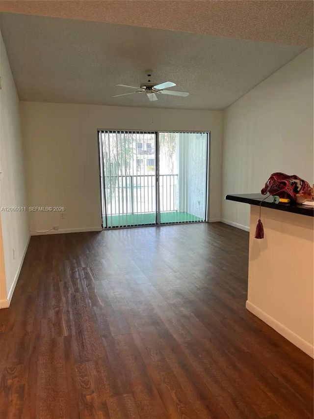 3 of 34 - 510 S Park Road #22-10, Hollywood, FL