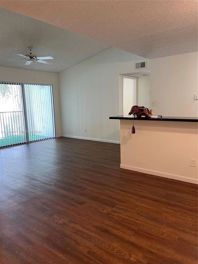 4 of 34 - 510 S Park Road #22-10, Hollywood, FL