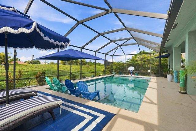 408 Sw Aster Road, Port St. Lucie