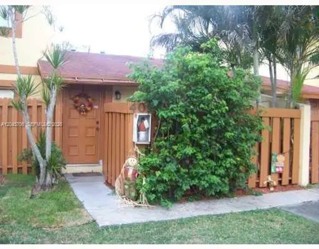 2 of 25 - 4091 Sierra Te #4091, Sunrise, FL