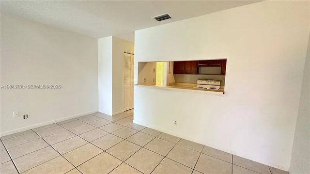 5 of 25 - 4091 Sierra Te #4091, Sunrise, FL