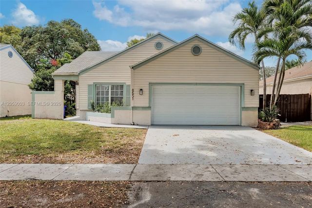 8651 Sw 12th Street, Pembroke Pines