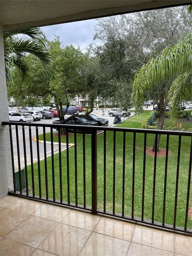 3 of 37 - 530 S Park Road #28-11, Hollywood, FL
