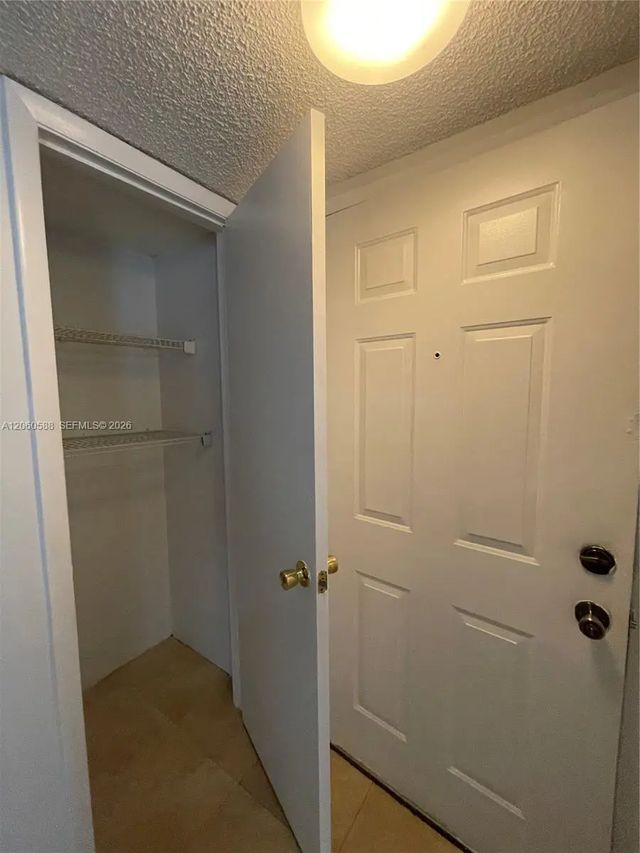 5 of 37 - 530 S Park Road #28-11, Hollywood, FL