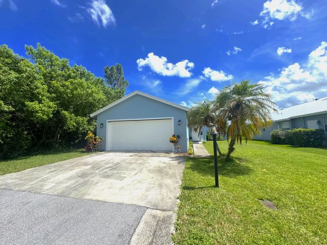 2414 Sw Regency Road, Stuart