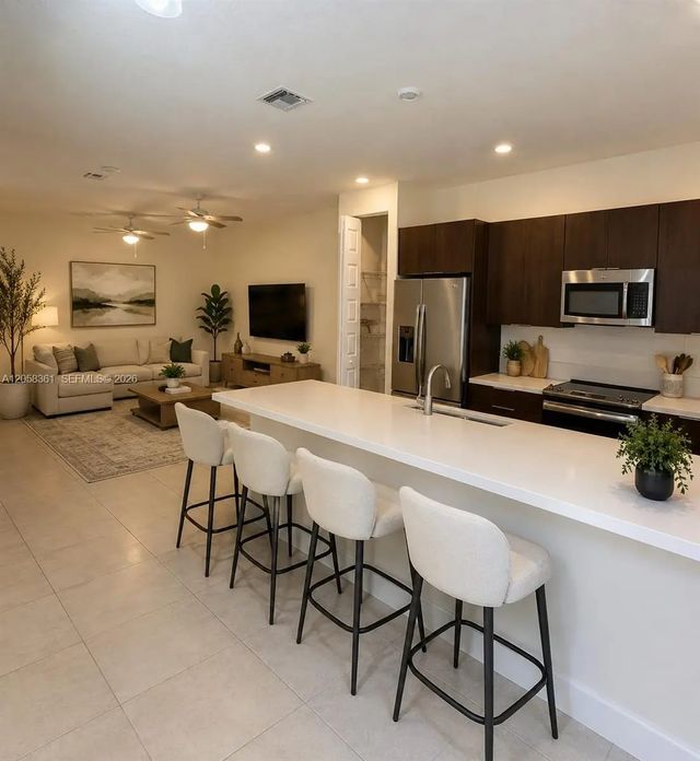 3 of 24 - 15816 Nw 91st Avenue, Miami Lakes, FL