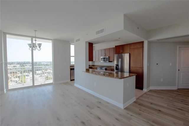 350 N Federal Highway #1112, Boynton Beach