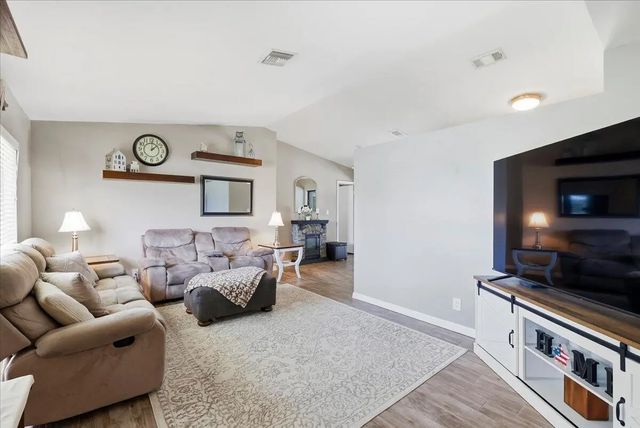 4 of 46 - 7041 Nw 23rd Street, Margate, FL