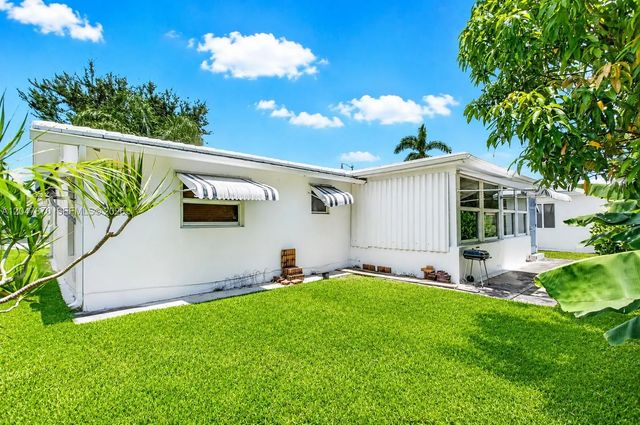 5 of 36 - 220 S Golf Boulevard, Pompano Beach, FL