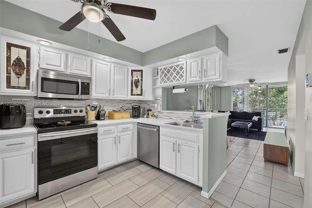 7653 Nw 79th Avenue #312, Tamarac