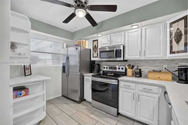 5 of 43 - 7653 Nw 79th Avenue #312, Tamarac, FL