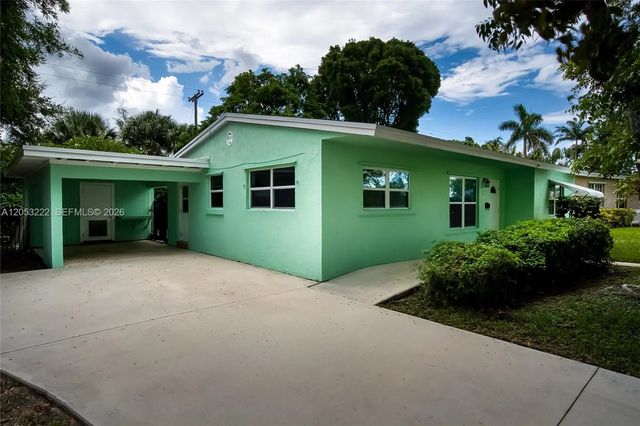 2 of 30 - 1427 Crest Drive, Lake Worth, FL