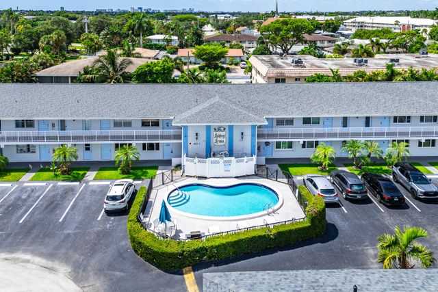 4111 Ne 21st Way #204, Lighthouse Point