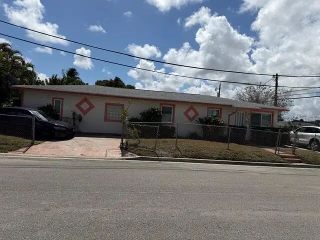 1585 W 36th Street, West Palm Beach