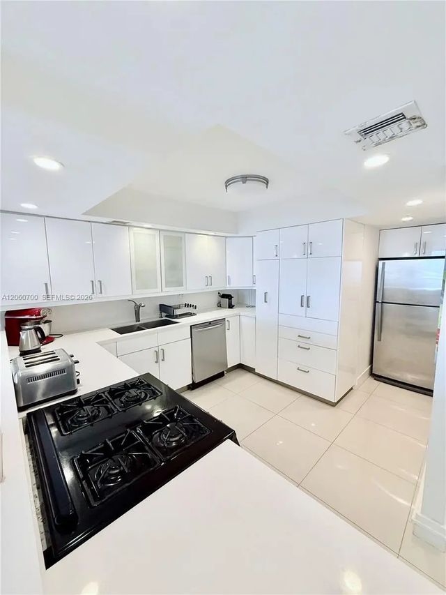 4 of 17 - 3140 S Ocean Drive #310, Hallandale Beach, FL