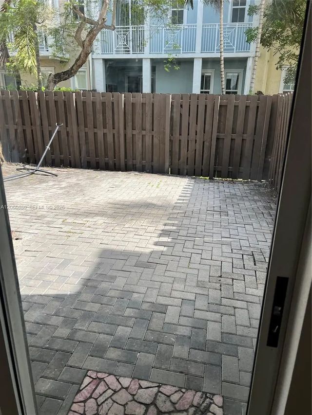 2 of 25 - 11440 Nw 75th Terrace, Doral, FL