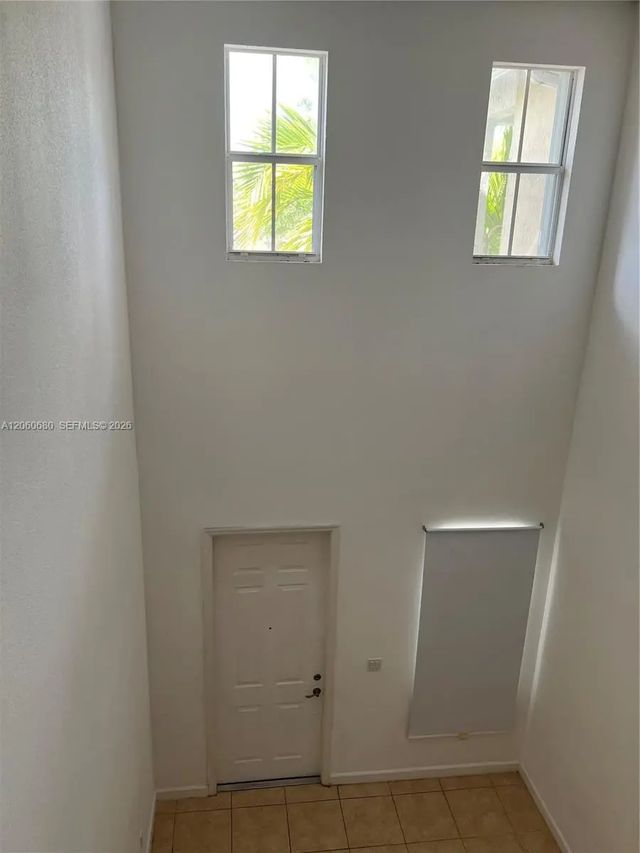4 of 25 - 11440 Nw 75th Terrace, Doral, FL