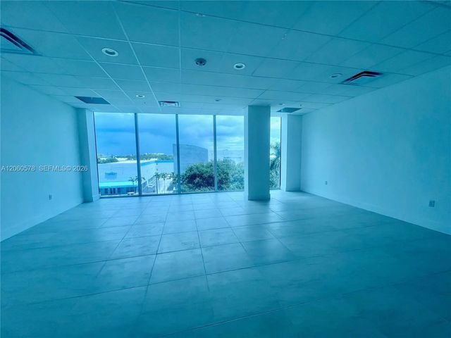 10450 Nw 33rd Street #302, Doral