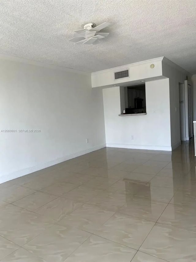 3 of 19 - 9210 Fontainebleau Boulevard #506, Miami, FL