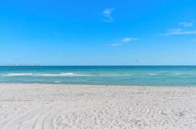 3 of 56 - 333 Palm Street, Hollywood, FL