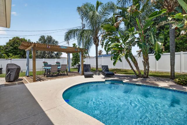 2 of 52 - 709 Sw Jacoby Avenue, Port St. Lucie, FL