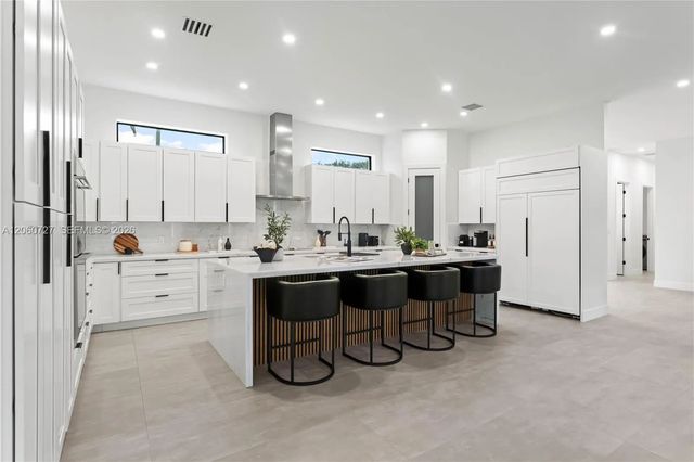 360 Holly Lane, Plantation