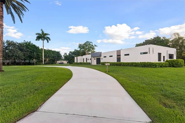 3 of 58 - 360 Holly Lane, Plantation, FL