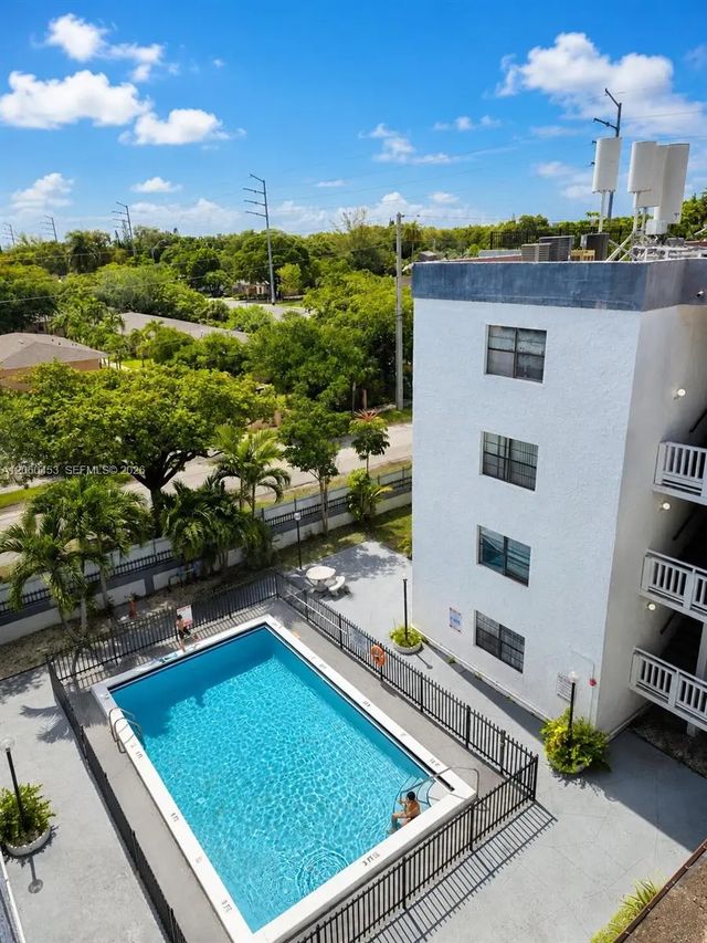 13500 Ne 3rd Court #416, North Miami