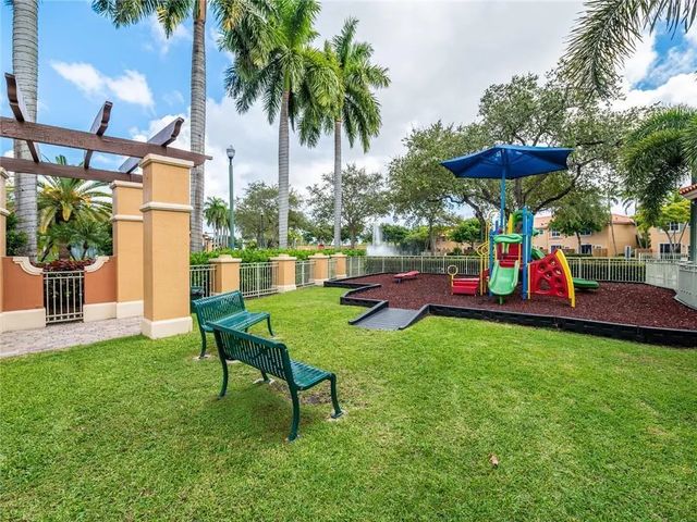 4 of 14 - 2319 Mariner Court #2706, Dania Beach, FL