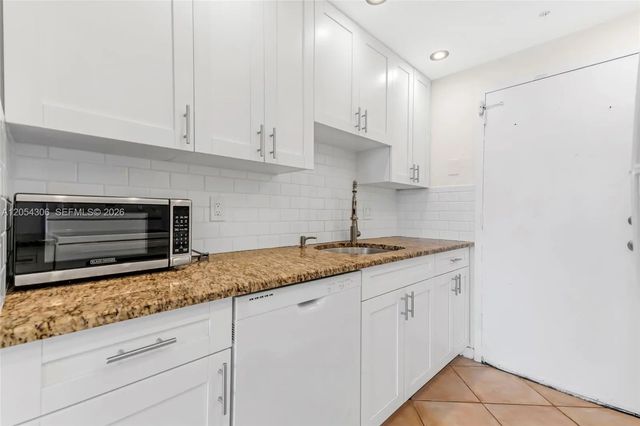 5 of 33 - 2350 Ne 135th Street #1510, North Miami, FL