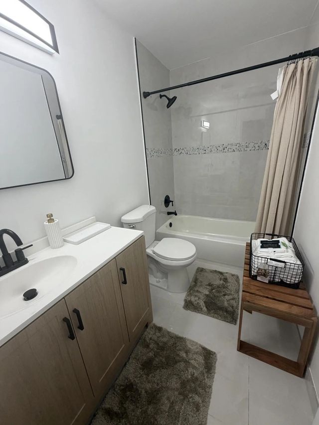8700 Nw 45th Court, Lauderhill