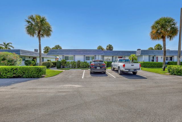 2 of 31 - 2886 Fernley Drive E #5, West Palm Beach, FL