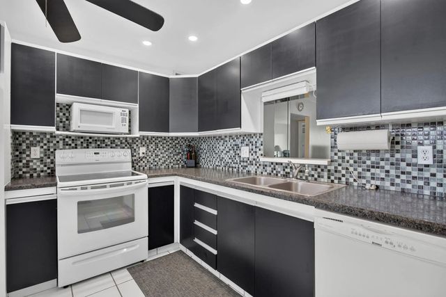 3 of 32 - 2301 Lucaya Lane #d4, Coconut Creek, FL