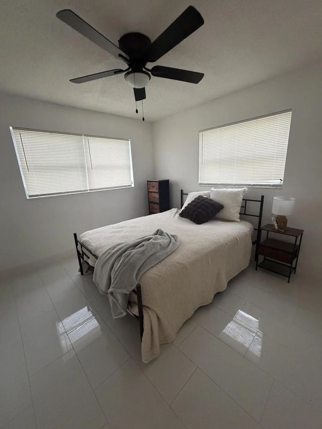 4 of 14 - 821 Sw 62nd Avenue, North Lauderdale, FL