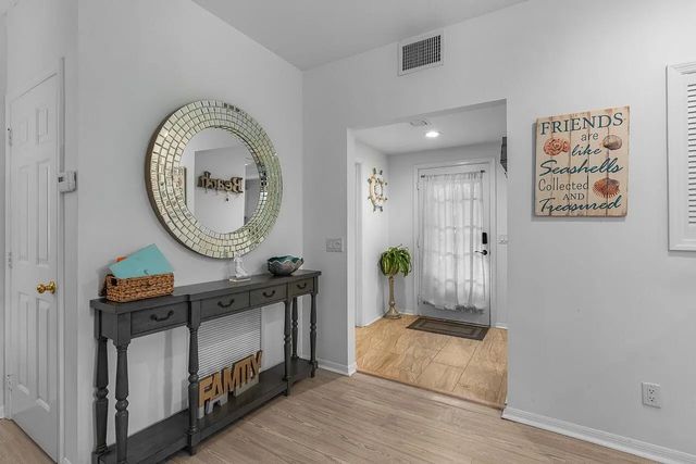 5 of 74 - 1260 Palmetto Court #106, Vero Beach, FL