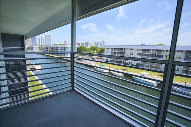 3 of 17 - 3600 Ne 170th Street #401, North Miami Beach, FL