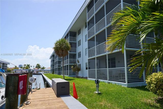 4 of 17 - 3600 Ne 170th Street #401, North Miami Beach, FL