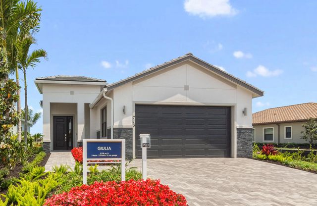 713 Se Fascino Circle, Port St. Lucie