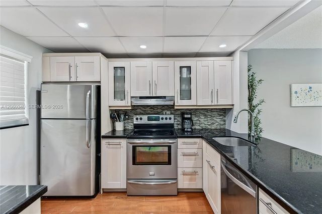 4 of 44 - 1541 S Ocean Boulevard #313, Lauderdale-By-The-Sea, FL